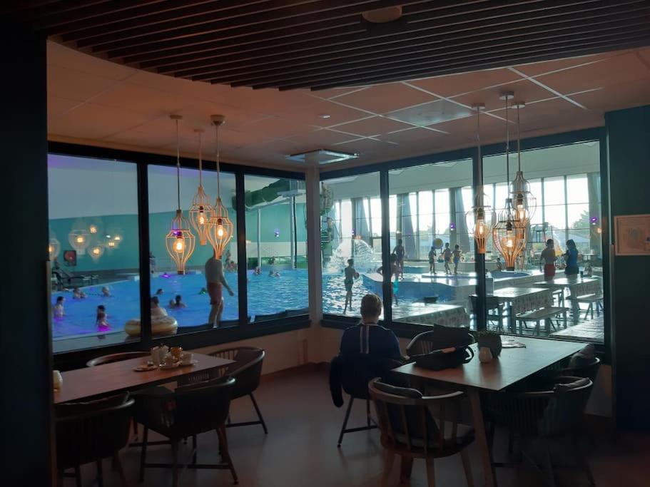 Beach Apartment +/- 5 Minutes To Sea, Self Checkin ユリアーナドルプ エクステリア 写真